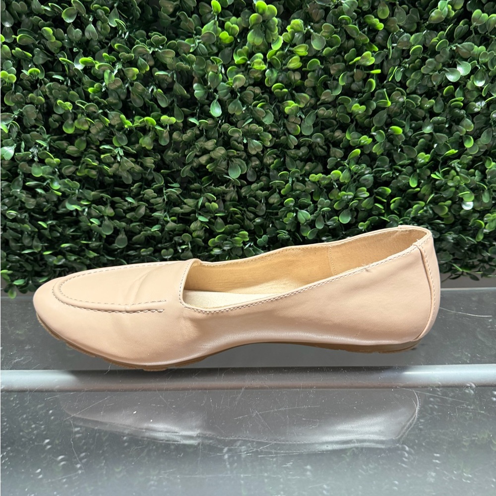 Cliffs by WHITE MOUNTAIN Women's Cream Loafers - Picture 4 of 10
